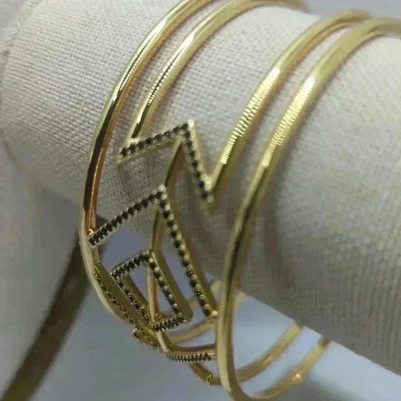 Stella & dot Sphinx Cuff - Picture 2 of 6